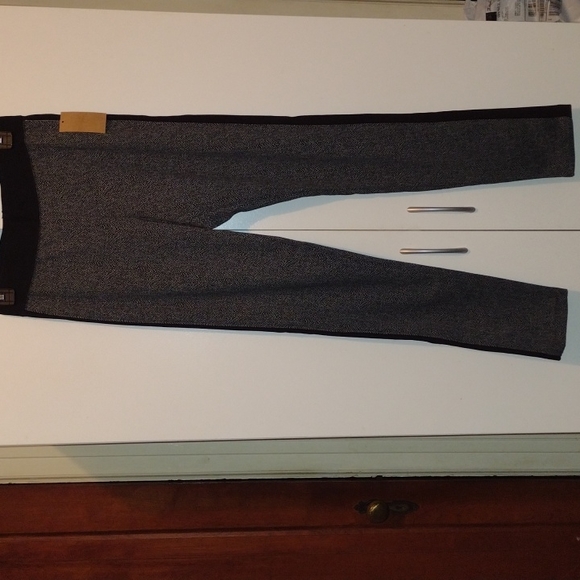 RACHEL Rachel Roy NWT herringbone leggings with black side stripe - Picture 1 of 4
